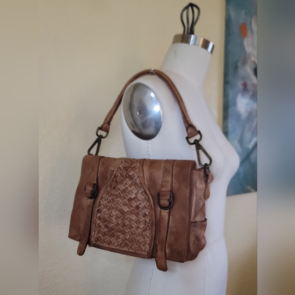 NWOT Viola Castellani Leather Saddle Flap Crossbody Shoulder Bag